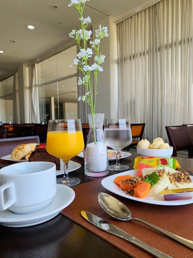 Nobile Inn Dutra Rio De Janeiro 圣若昂迪梅里蒂 外观 照片