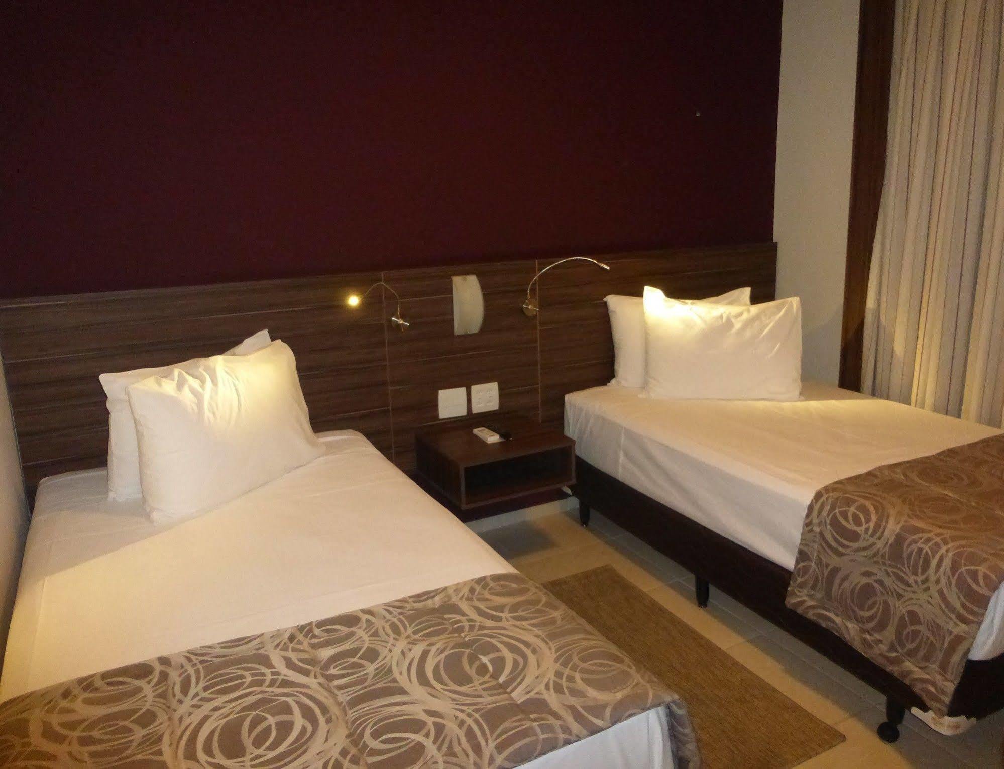 Nobile Inn Dutra Rio De Janeiro 圣若昂迪梅里蒂 外观 照片